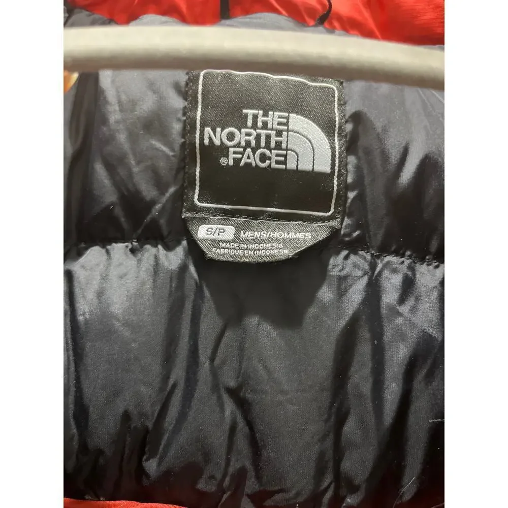 The North Face Gore-Tex Men’s Mountain 2 in 1 Jacket in Red Sz S